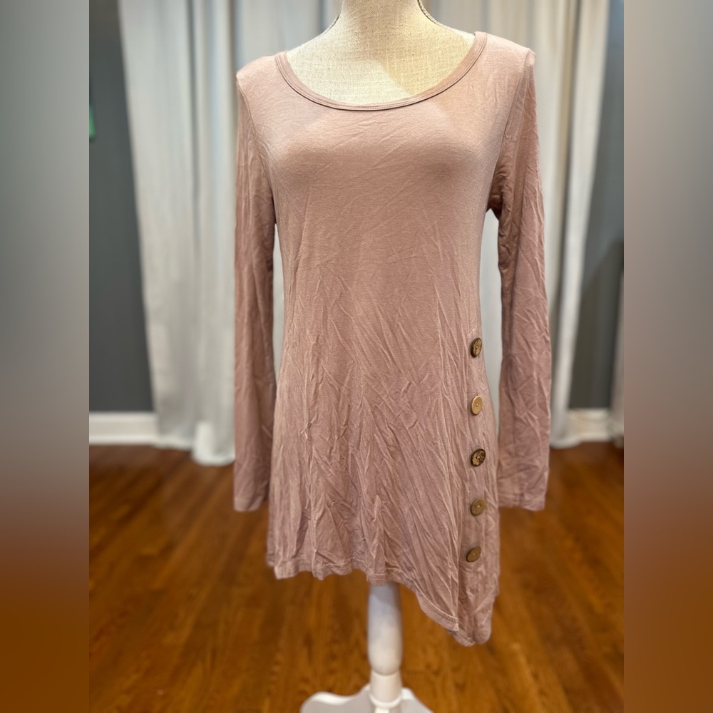 Shop Dordor mauve asymmetrical button tunic top women’s size medium EUC